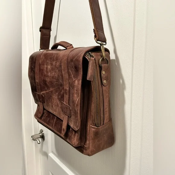 LadderBack 100% Leather Brown Rugged & Rustic Design Laptop Messenger Bag - Picture 7 of 16
